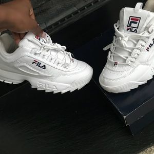 Fila size 7 men/ 9 women